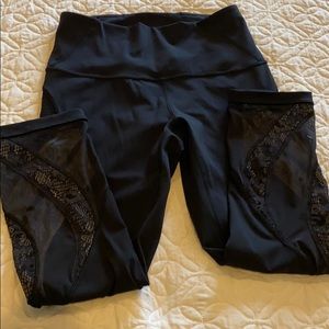 Lululemon crop design size 6